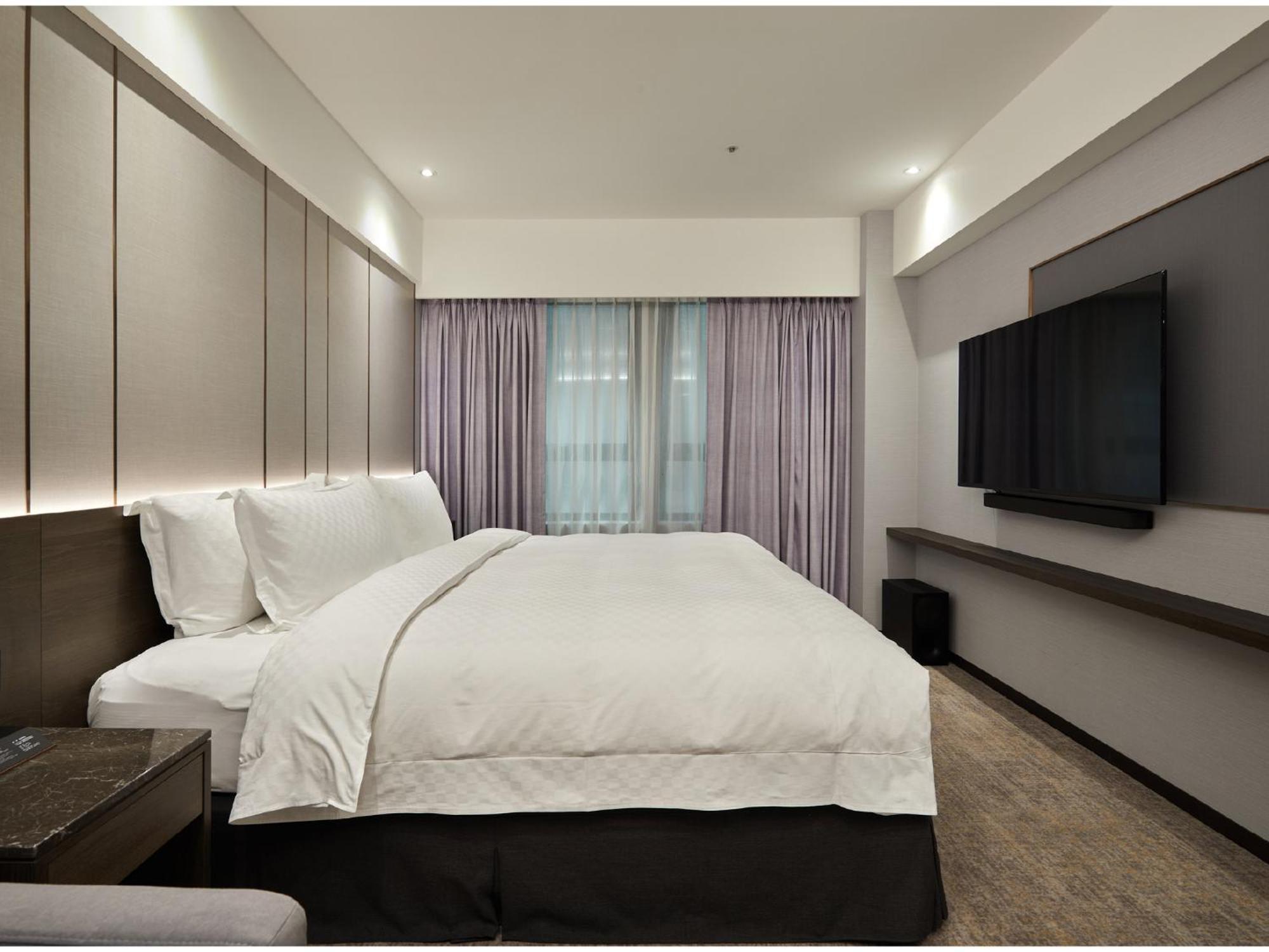 Executive Queen Room